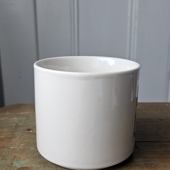 B Monogram Gold and White Mug - Picture 6 of 6